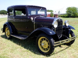 Right front 1932 Ford Model A Victoria