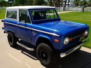 Right front 1975 Ford Bronco Ranger