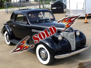 Right front 1939 Chevrolet Coupe