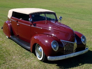 Right front 1939 Ford Convertible Sedan