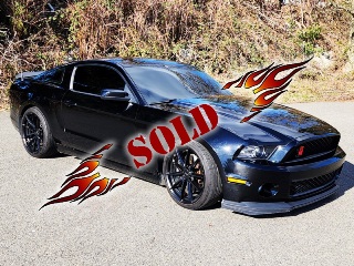 Right front 2014 Ford Mustang